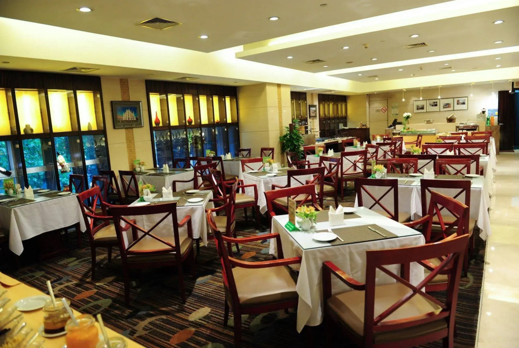 Cyts Greentree Eastern International Hotel