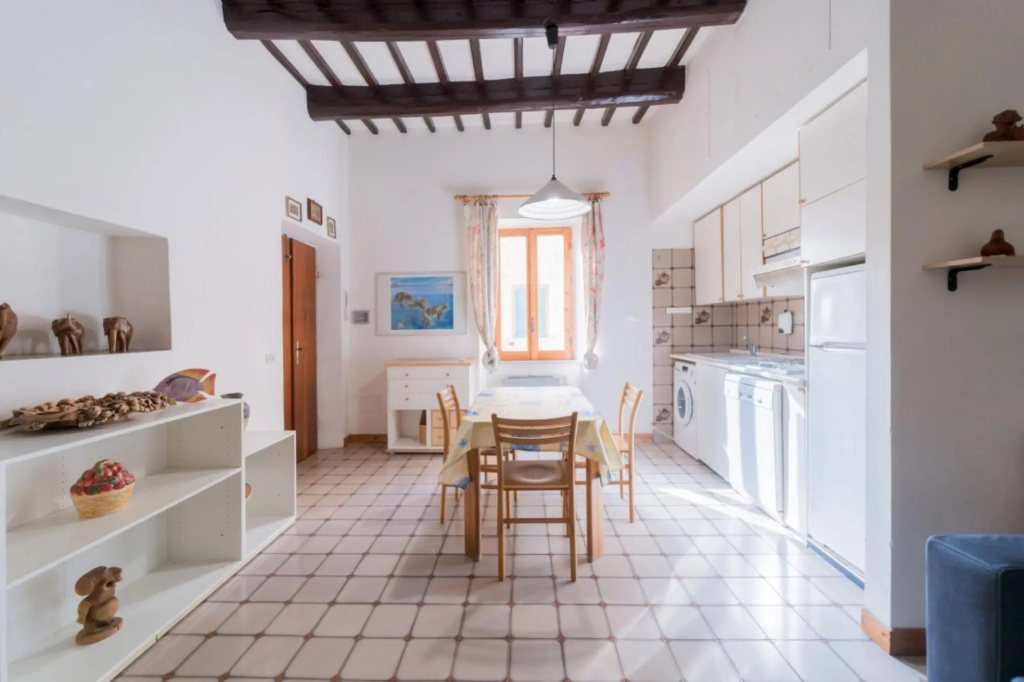 Aragosta apartment sleeps 4/6 in the heart of Marina di Campo-TRILOCALE ARAGOSTA