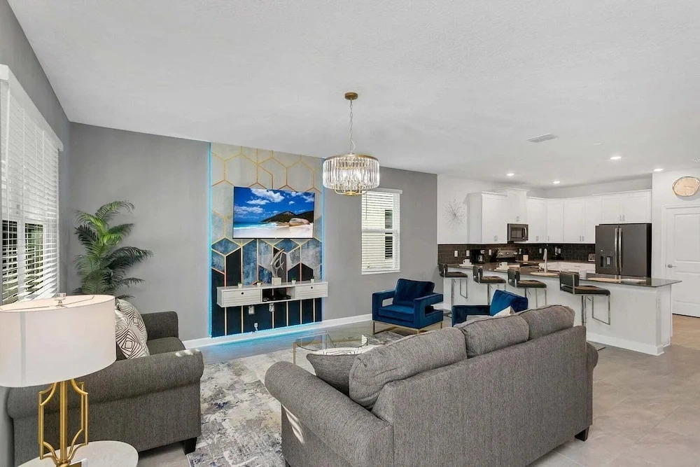 Super fun Spacious Family Home With top Amenities Pool/spa Sleeps 24