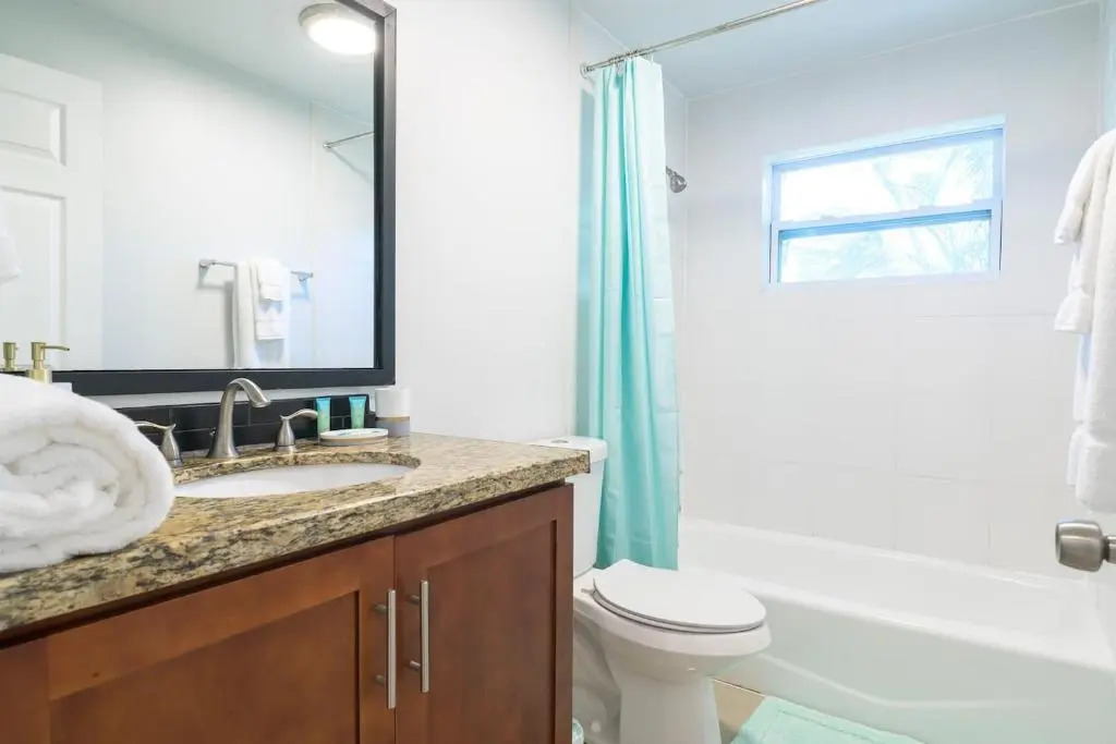 Tropical House 3 Bedrooms with Pool Oakland Park
