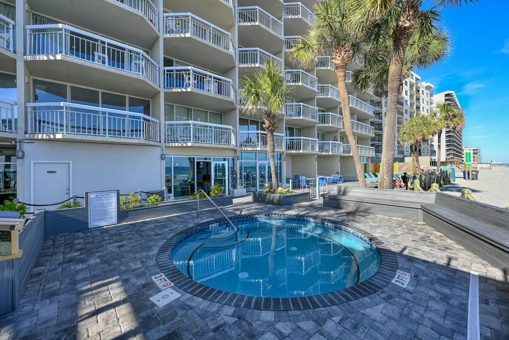 0702 Waters Edge Resort 2 Bedroom Condo by RedAwning