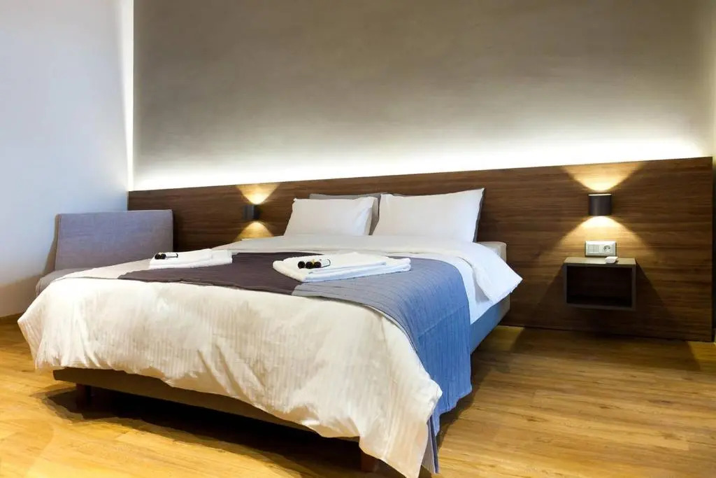 TONI'S Charming Apartment 2BD, close Thisseo Metro