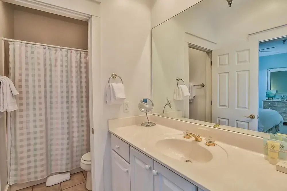 SEAVIEW I UNIT 300 4 Bedroom Holiday Home by Five Star Properties