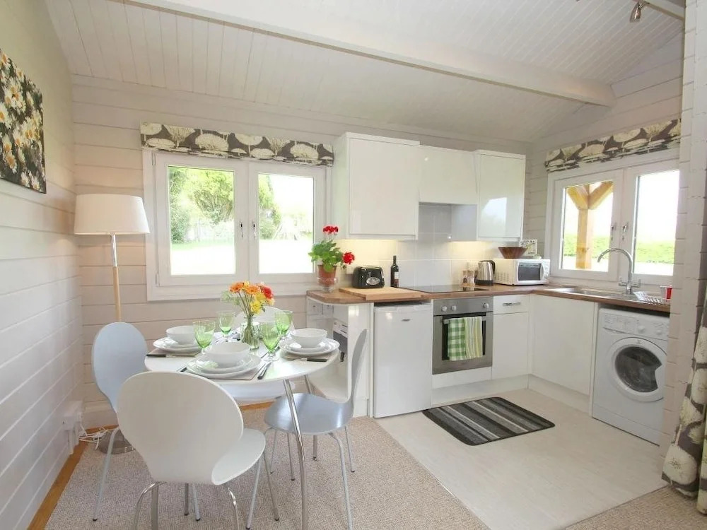 Daisy Lodge