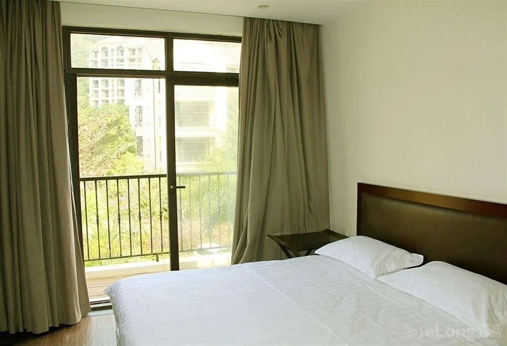 Golden Bay Hotel