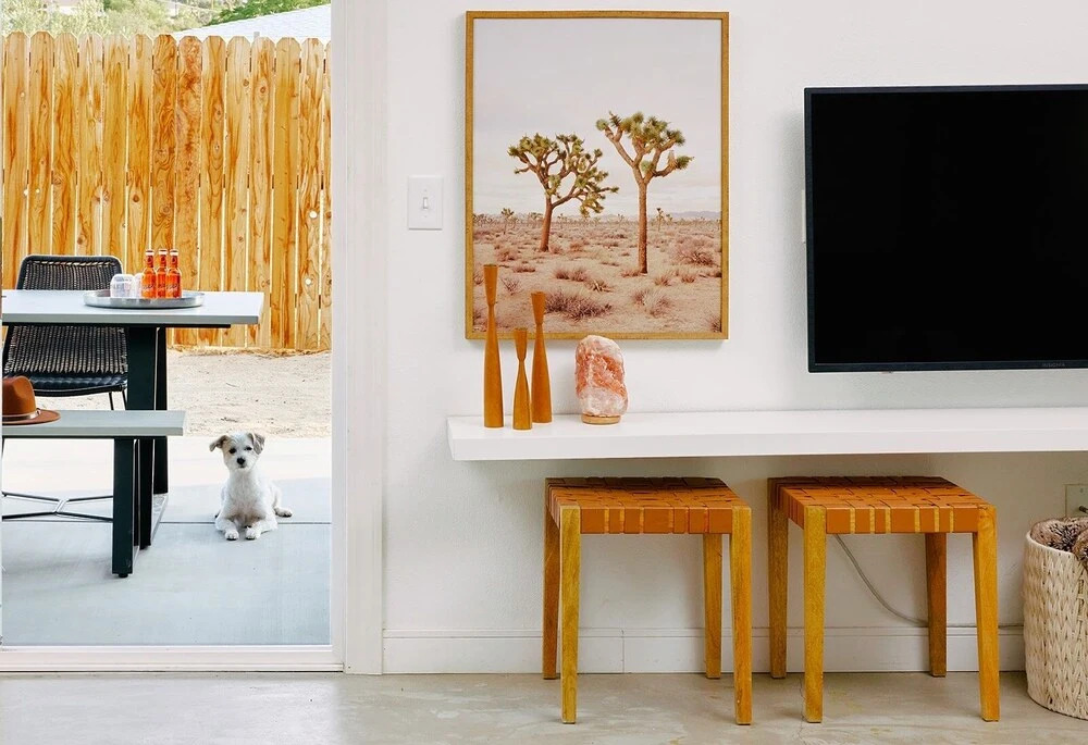 Live Centered with Hot Tub, Fire Pit In Joshua Tree home