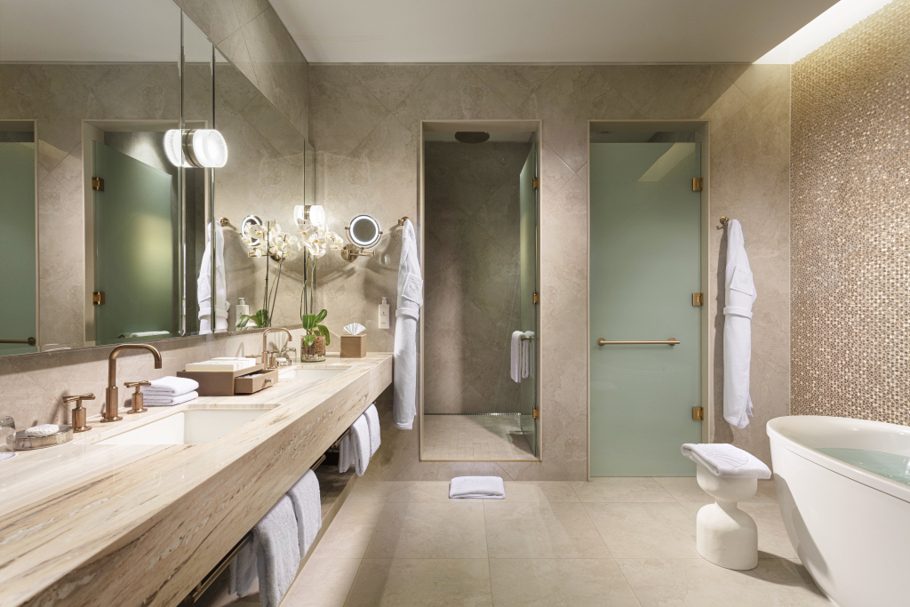 Mandarin Oriental, Santiago