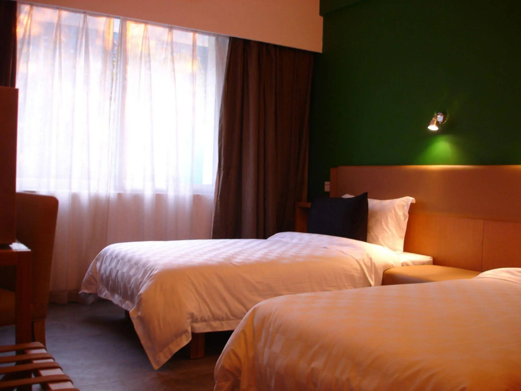 Yanjiang East Garden Inn
