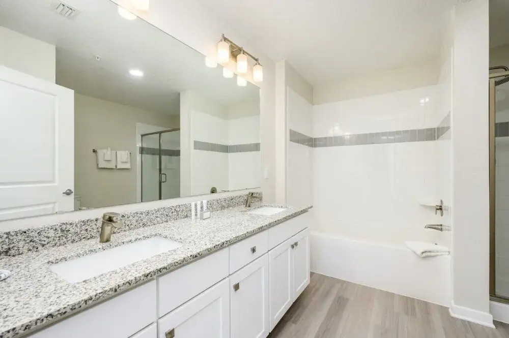 New Modern Vista Cay Reserve Condo - 6003