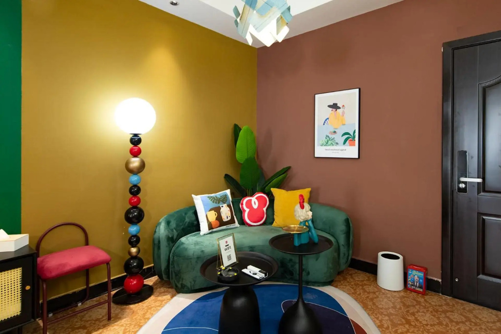 Locals Apartment Inn 16