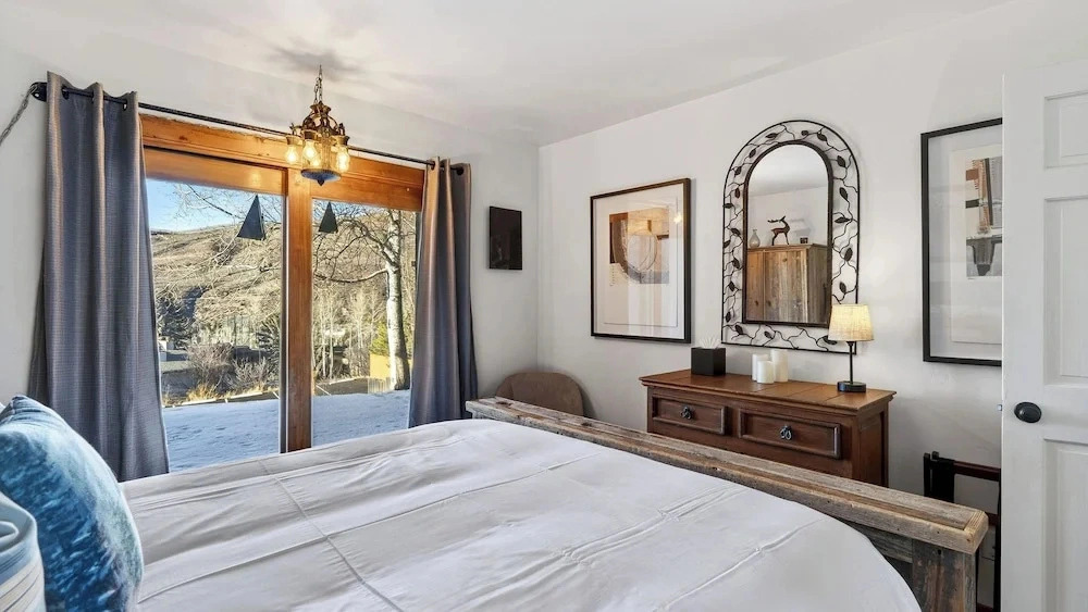 Eagle Valley Haven by Avantstay Alpine Condo + Mtn Views   Minutes to Vail + Beaver Creek