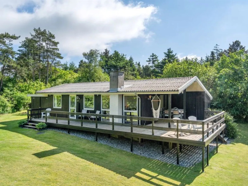Holiday Home Angantir - 700m to the fjord by Interhome