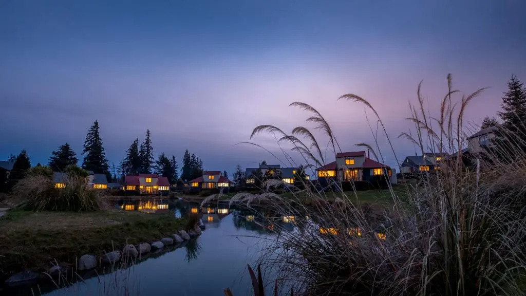 *** LAKE VILLA 457 ***