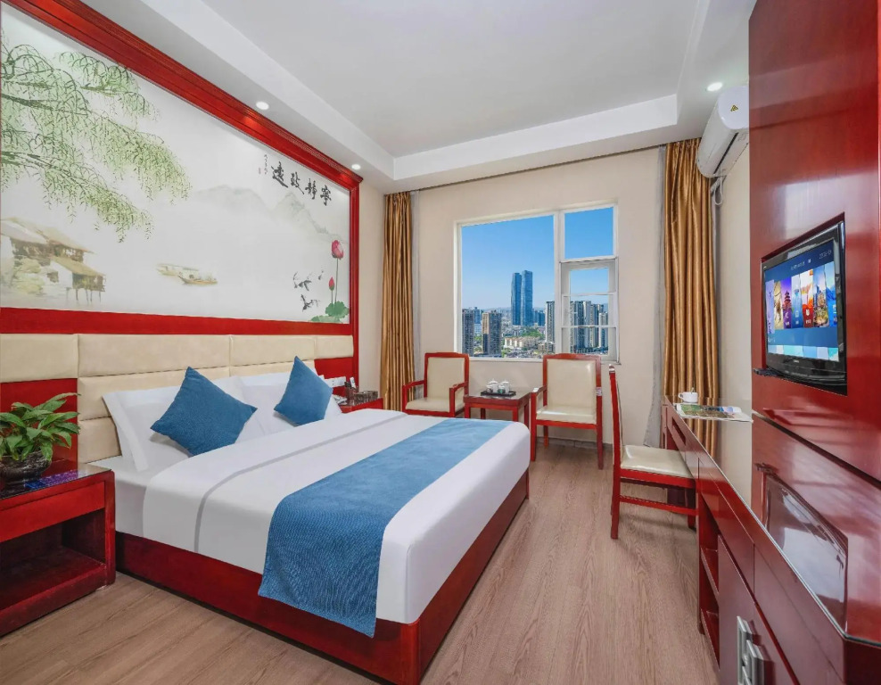 Hengyi Hotel (Railway Station Store of Dashu Camp, Renmin East Road, Kunming)