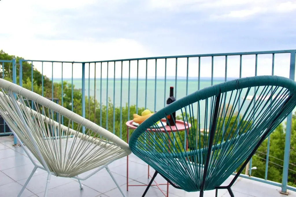 Sunset Art Hotel