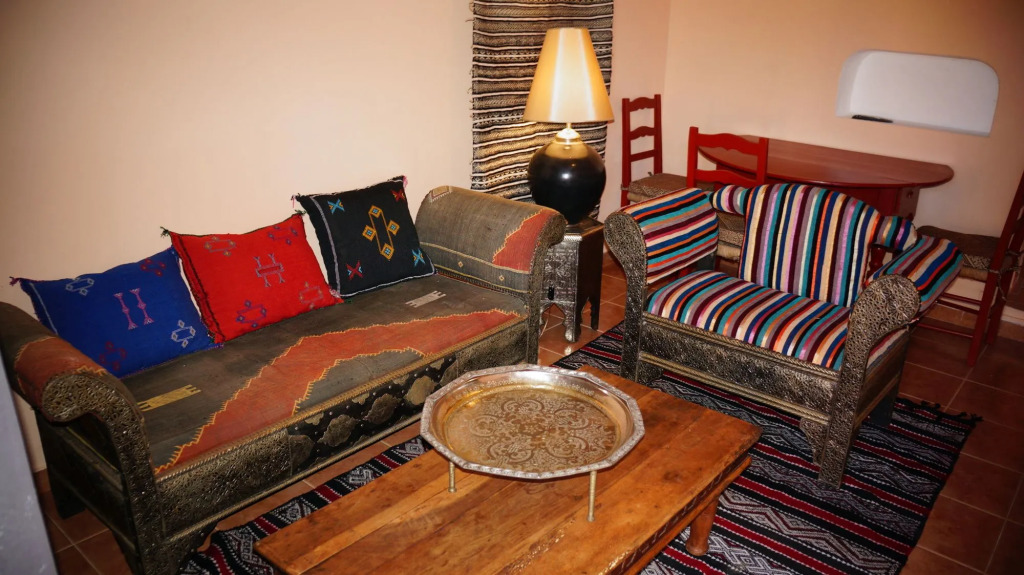 Inn Seventies Cheap & Chic II