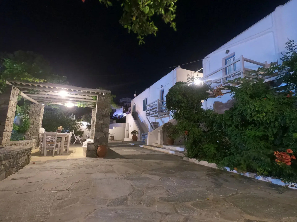 Andrianis Guest House