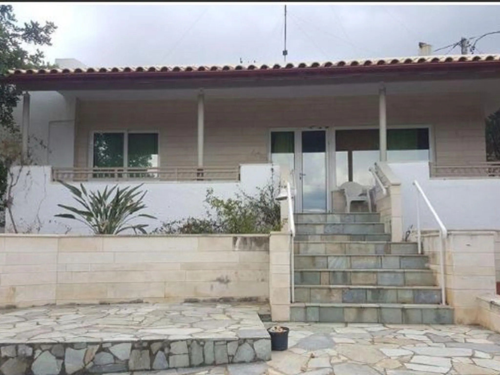 Villa in Hersonissos with Lush Garden