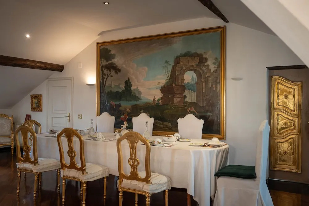 Morali Palace