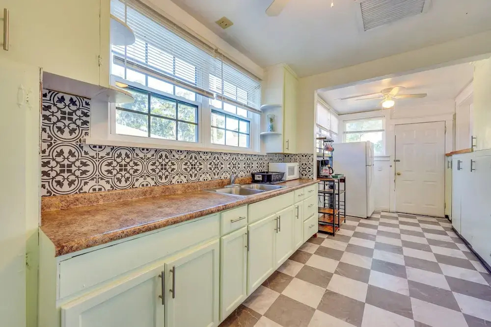Close to Hospital & Dtwn! Extended Stay in Jax