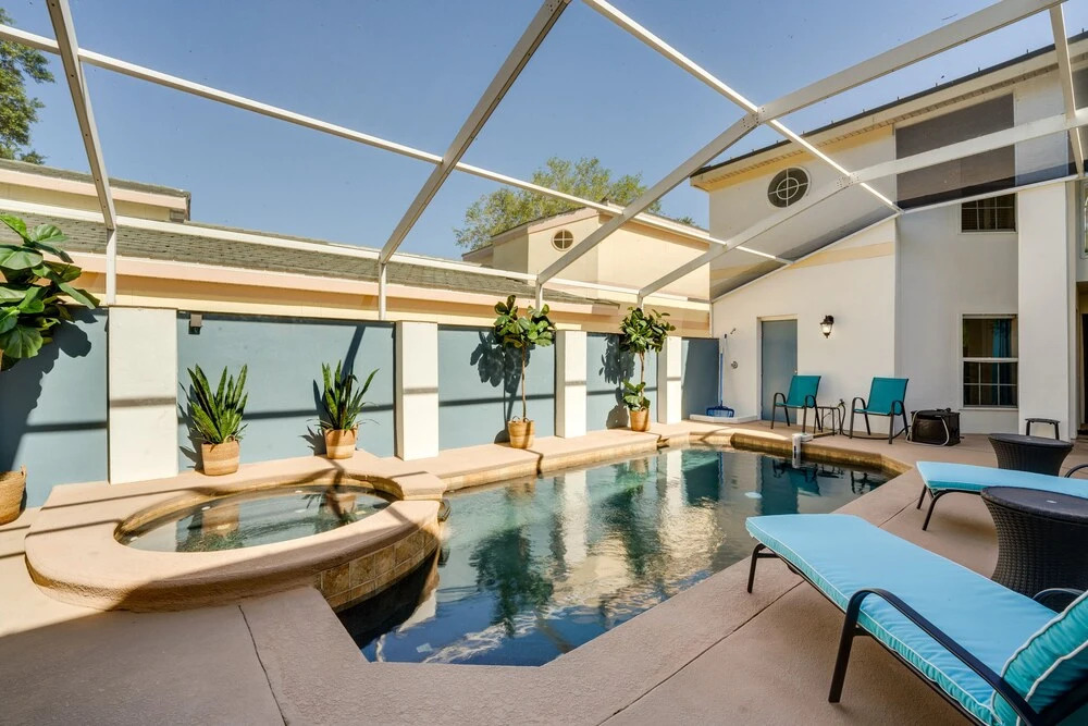 6 Mi to Disney: Group-friendly Kissimmee Retreat!
