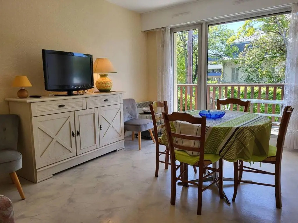 Appartement Cabourg, 2 pièces, 4 personnes - FR-1-465-16