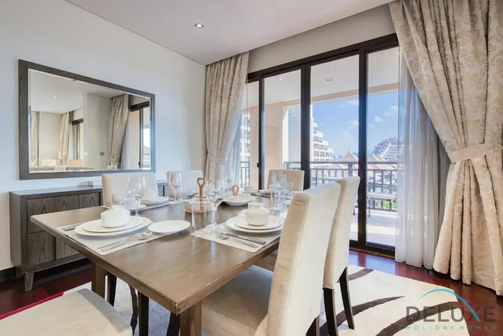 Splendid 2 Bedroom Apartment at Royal Amwaj, Palm Jumeirah by Deluxe Holiday Homes