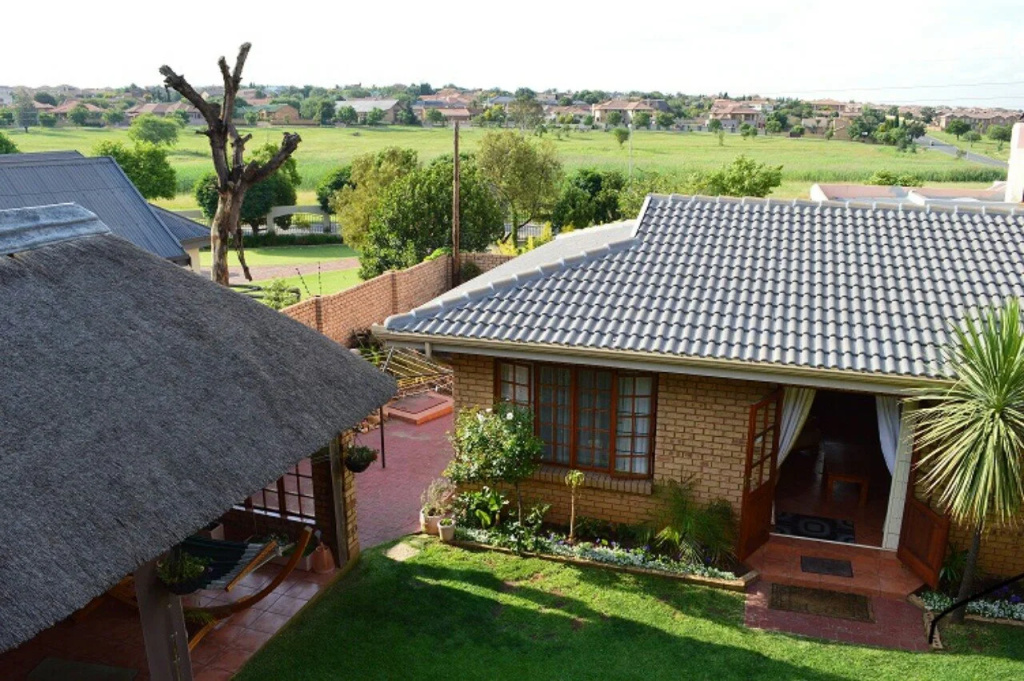Kairos Home Guesthouse