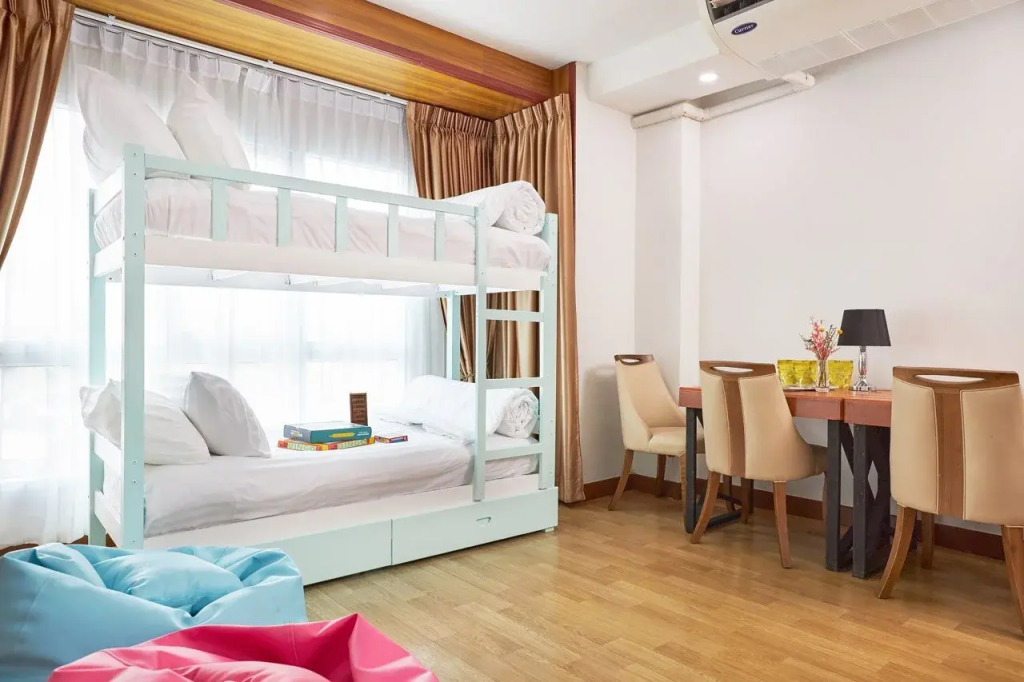 Cozy Donmueang Hotel