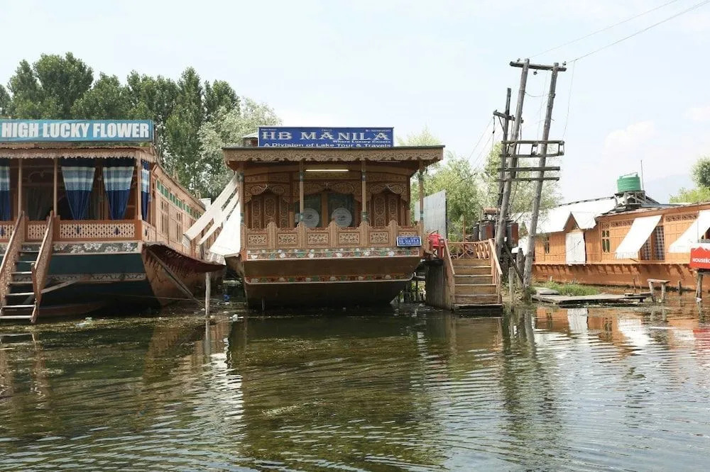 Manila Groups of Houseboats