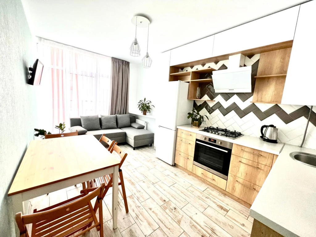 Beautiful apartment in a new building in the center