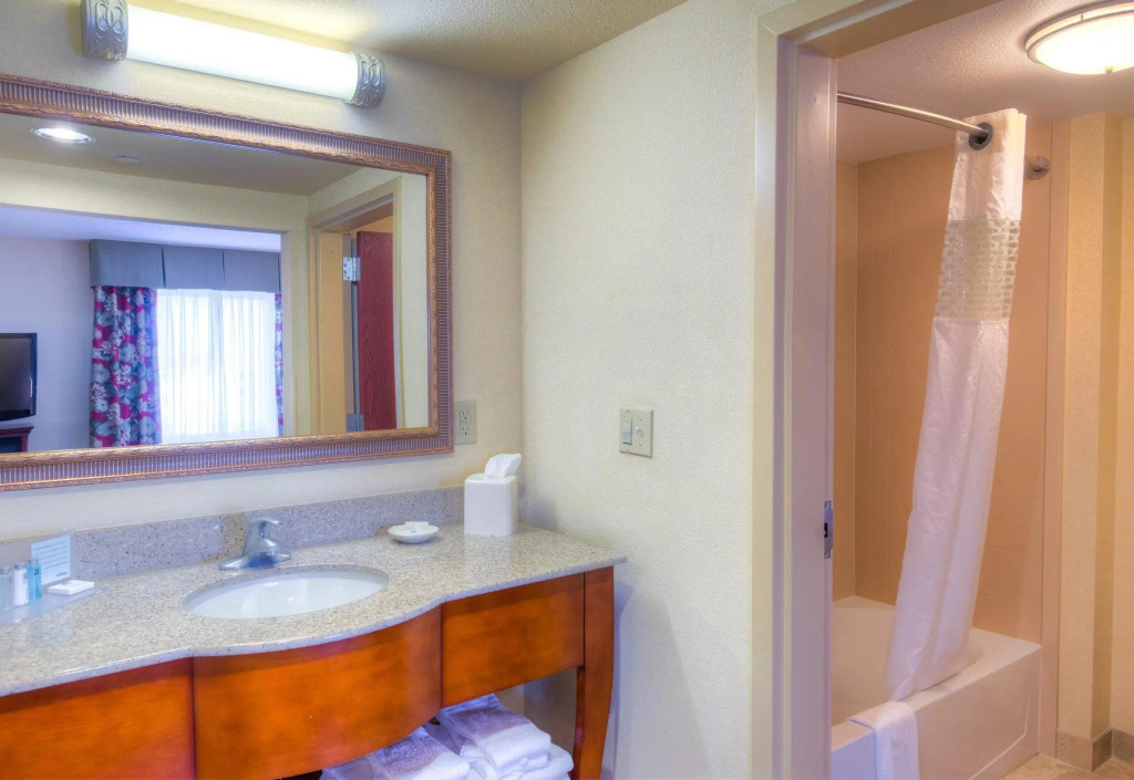 Hampton Inn & Suites Fort Myers-Colonial Boulevard