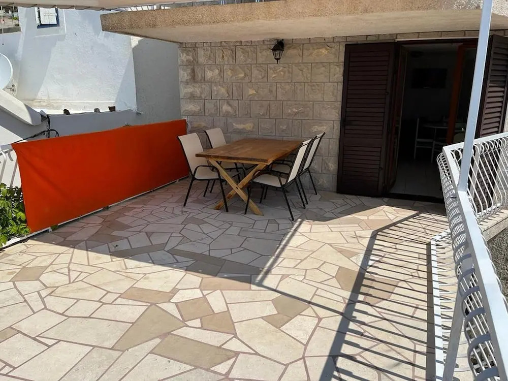 Apartments Leut