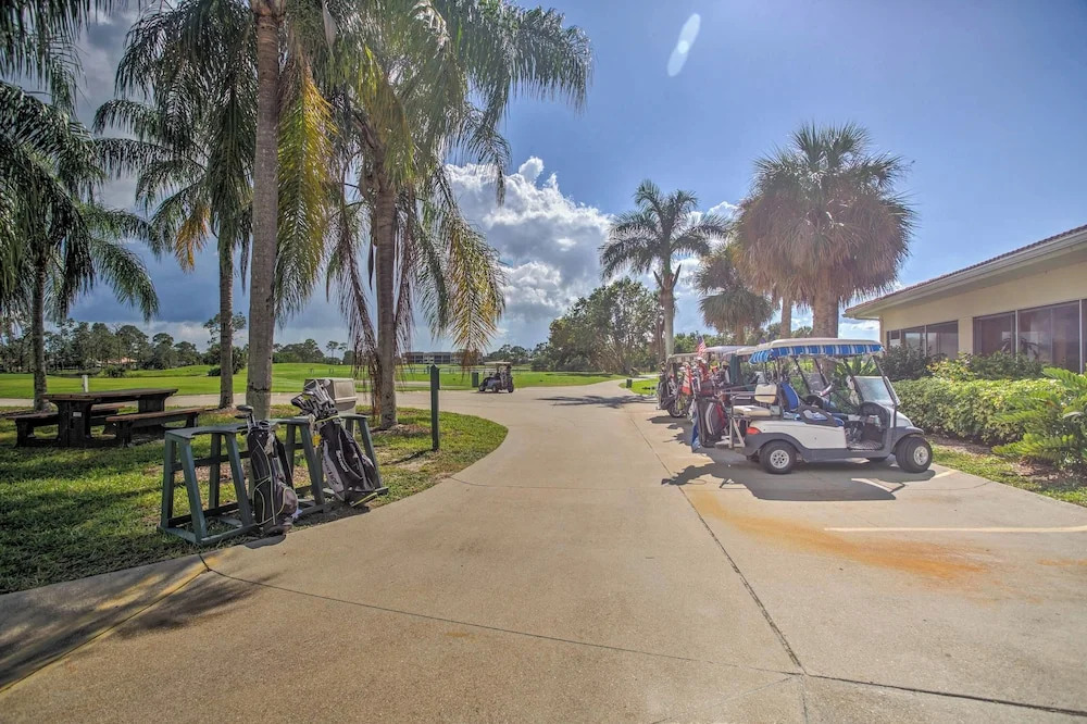 Sunsets & Sails! Waterfront Punta Gorda Condo
