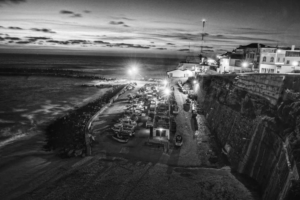 Ericeira Chill Hill Hostel & Private Rooms