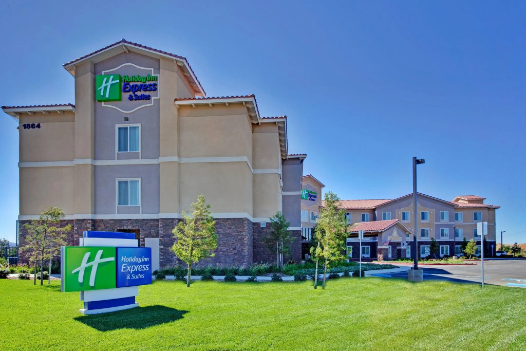 Holiday Inn Express & Suites Beaumont - Oak Valley by IHG