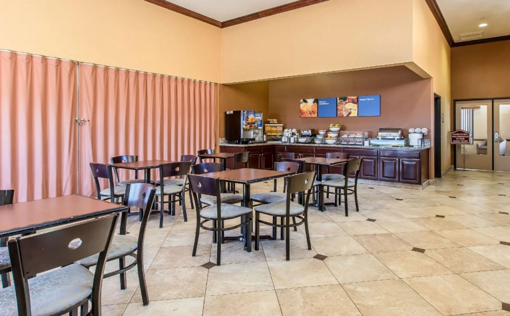 Comfort Inn & Suites San Bernardino