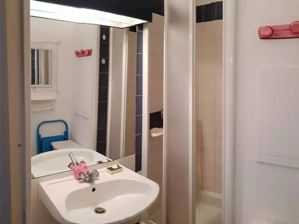 Appartement Argelès-sur-Mer, 2 pièces, 6 personnes - FR-1-388-73