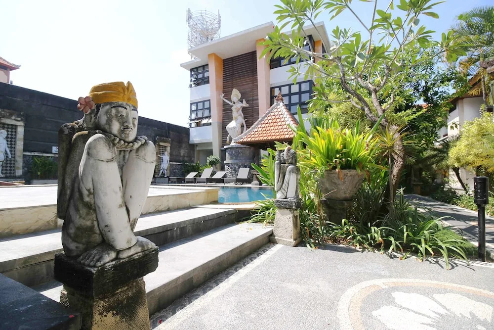 Airy Raya Legian 120 Kuta Bali