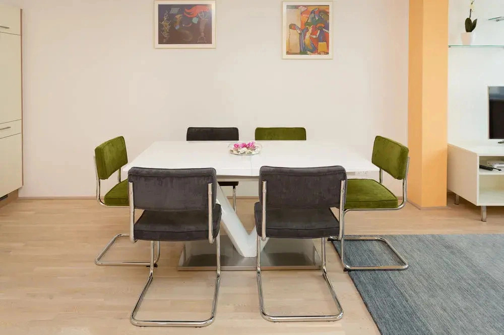 Design-Apartment Karlsplatz with Balcony