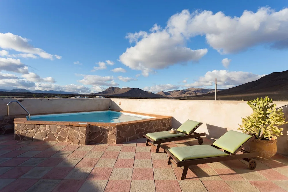 Casa Pilar, Aurora y Tarabilla en Finca Ecológica