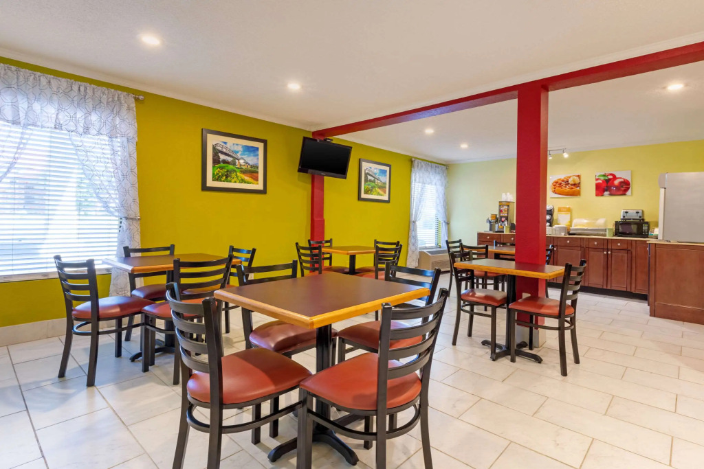 Quality Inn Cleveland North
