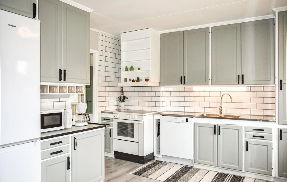 Awesome Home in Gärsnäs With Wifi and 2 Bedrooms