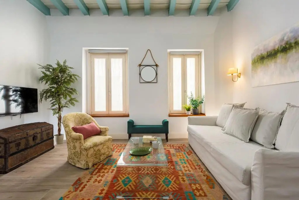 Genteel Home Padre Marchena