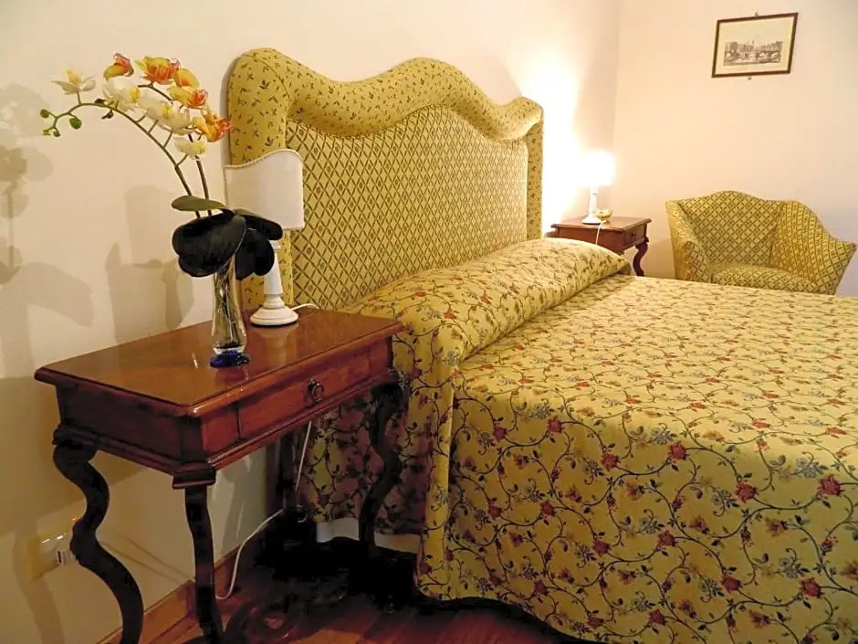Il Campanile Suites