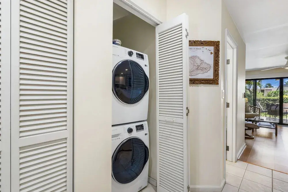 Maui Kamaole J-104 - Renovated, Private Ground Floor Unit, Two Lanais, Split AC!