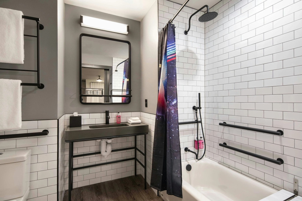 Moxy Nashville Vanderbilt Area
