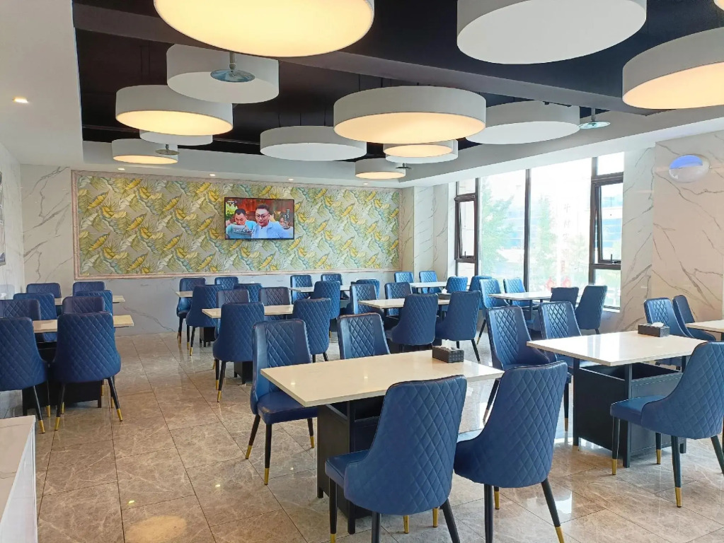 Xinghe Hotel (Langfang Exhibition Center New Century Middle School)