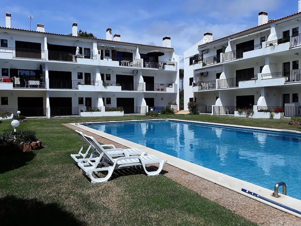 T2 Mouramar Varanda Vista Piscina Golf 6 Pessoas