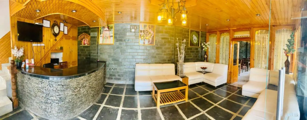 Snow Clad Riverview Hotel & Resort, Manali